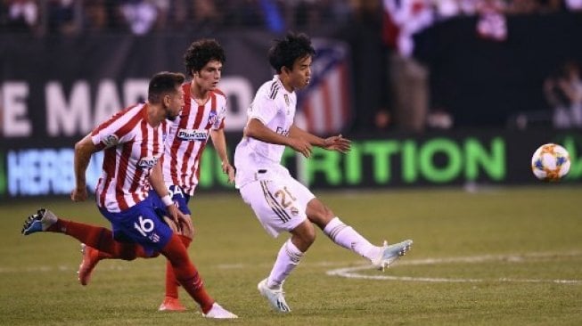 Pemain Real Madrid asal Jepang Takefusa Kubo bermain di laga pramusim yang digelar di Amerika Serika, 27 Juli 2019. [AFP]