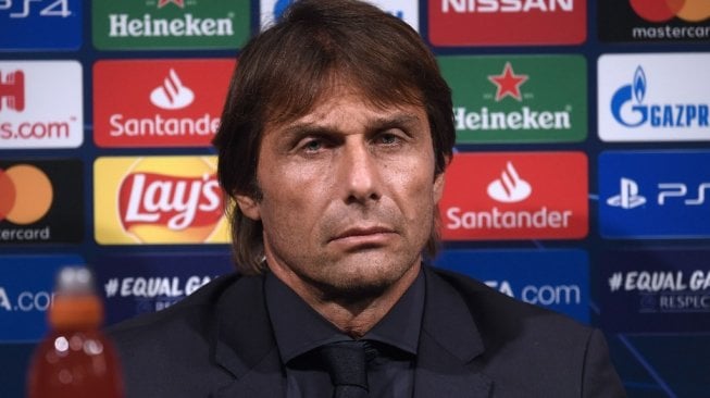 Pelatih Inter Milan, Antonio Conte saat melakukan sesi wawancara. (Josep LAGO / AFP)