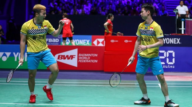 Pasangan ganda putra Indonesia, Kevin Sanjaya Sukamuljo/Marcus Fernaldi Gideon, melaju ke partai final French Open 2019 usai menaklukkan Liao Min Chun/Su Ching Heng (China Taipei), Sabtu (26/10). [Humas PBSI]