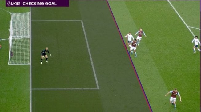 Situasi offside Roberto Firmino di laga kontra Aston Villa. (Twitter/@premierleague).