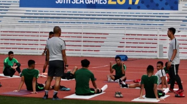 Tim nasional U-22 Indonesia berlatih di Stadion Rizal Memorial, Manila, Filipina, Senin (25/11/2019), sebelum menghadapi Thailand di laga Grup B SEA Games 2019, Selasa (26/11/2019). (Persatuan Sepak Bola Seluruh Indonesia/PSSI)