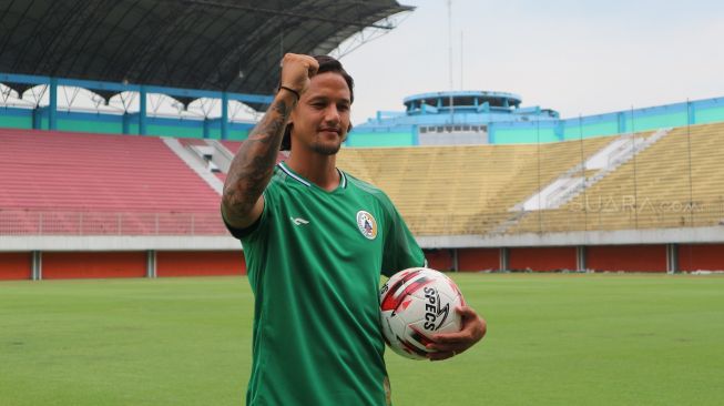 Irfan Bachdim resmi gabung PSS Sleman. (Suara.com/Irwan Febri Rialdi).