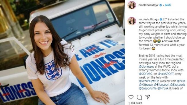 Presenter cantik di Inggris, Nicole Holliday. (Instagram/@nicolehollidayx).