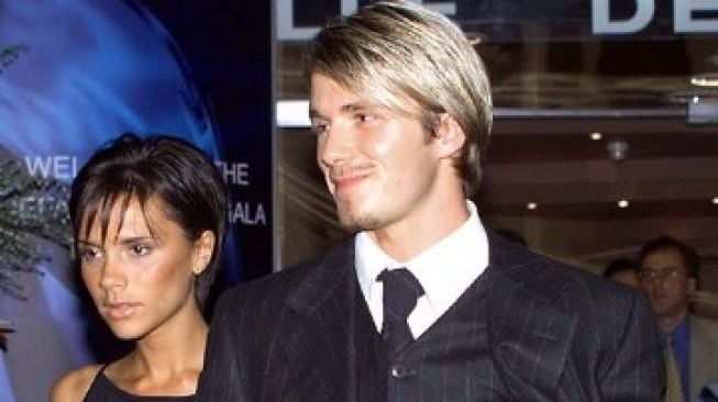 David Beckham saat memenangkan penghargaa Pemain Terbaik Eropa 1999. (VANINA LUCCHESI/AFP).