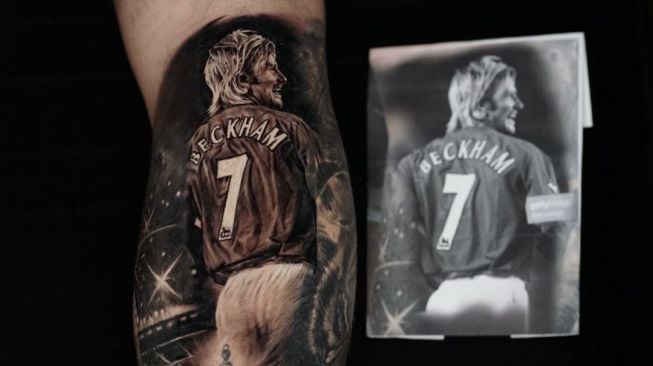 Tato Marc Klok yang bergambar David Beckham di betisnya (dok. Persija)