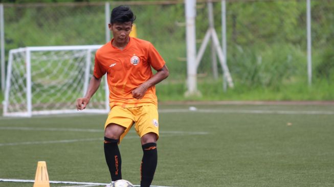 Pemain Persija U-20 Sutan Zico saat berlatih (dok. Persija).