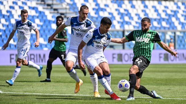 Suasana laga Liga Italia 2020/2021 antara Sassuolo vs Atalanta di Stadion MAPEI, Minggu (2/5/2021) malam WIB. [MIGUEL MEDINA / AFP]