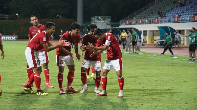 Para pemain Timnas Indonesia merayakan gol ke gawang Kamboja dalam laga Piala AFF 2020 di Bishan Stadium, Singapura, Kamis (9/12/2021) malam WIB. [dok. PSSI]