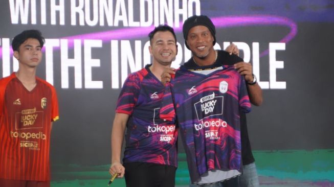 Momen Kebersamaan Raffi Ahmad dan Ronaldinho (instagram/@raffinagita1717)