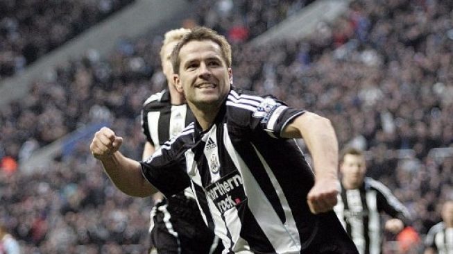 Michael Owen, saat masih memperkuat Newcastle United, Rayakan golnya ke gawang West Ham United dalam laga Liga Premier di St. James Park pada 10 Januari 2009. [AFP]