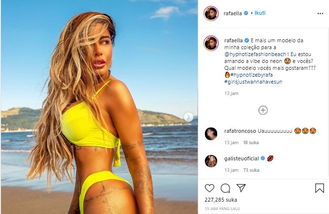 Adik Neymar, Rafaella Santos pamer foto sensual.