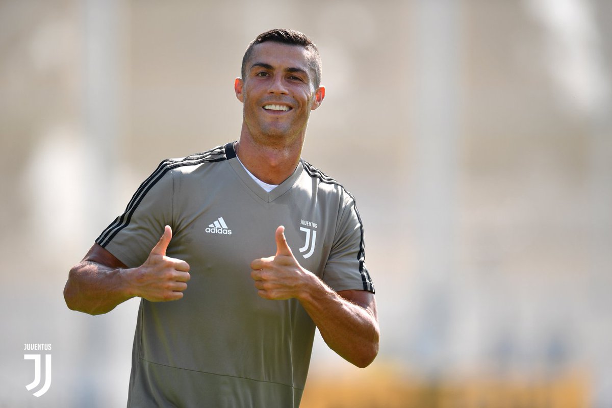 Deretan Foto Latihan Perdana Ronaldo di Juventus, Intip Yuk! - 4