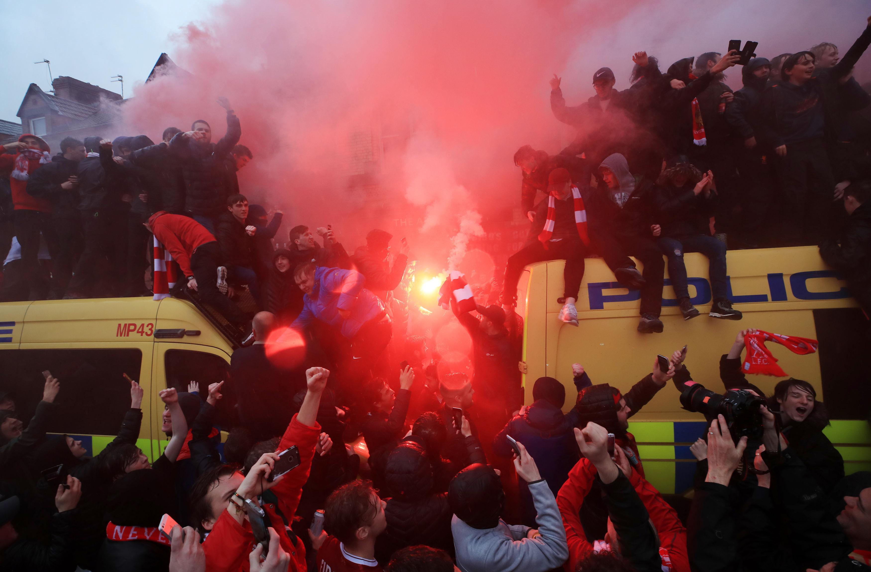 Pendukung Liverpool Kritis Usai Diserang Pendukung AS Roma - 2